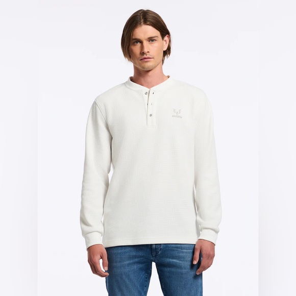 Limited Edition Robert Graham Messi Henley - Large